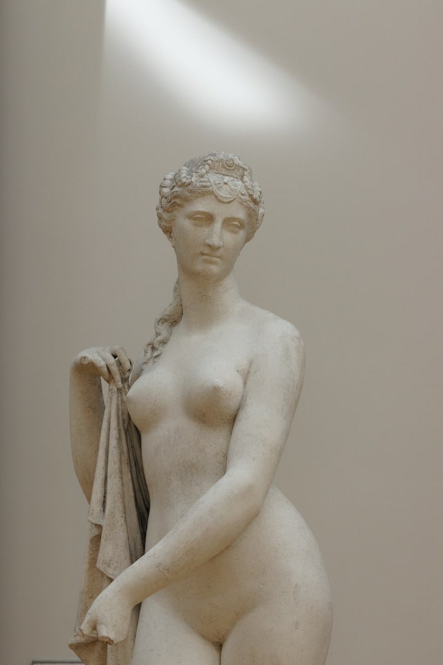 Las hetairas griegas, no simples prostitutas, eran mujeres libres- Web de escorts, chicas trans y chcos Muy Íntimos-citas con chicas